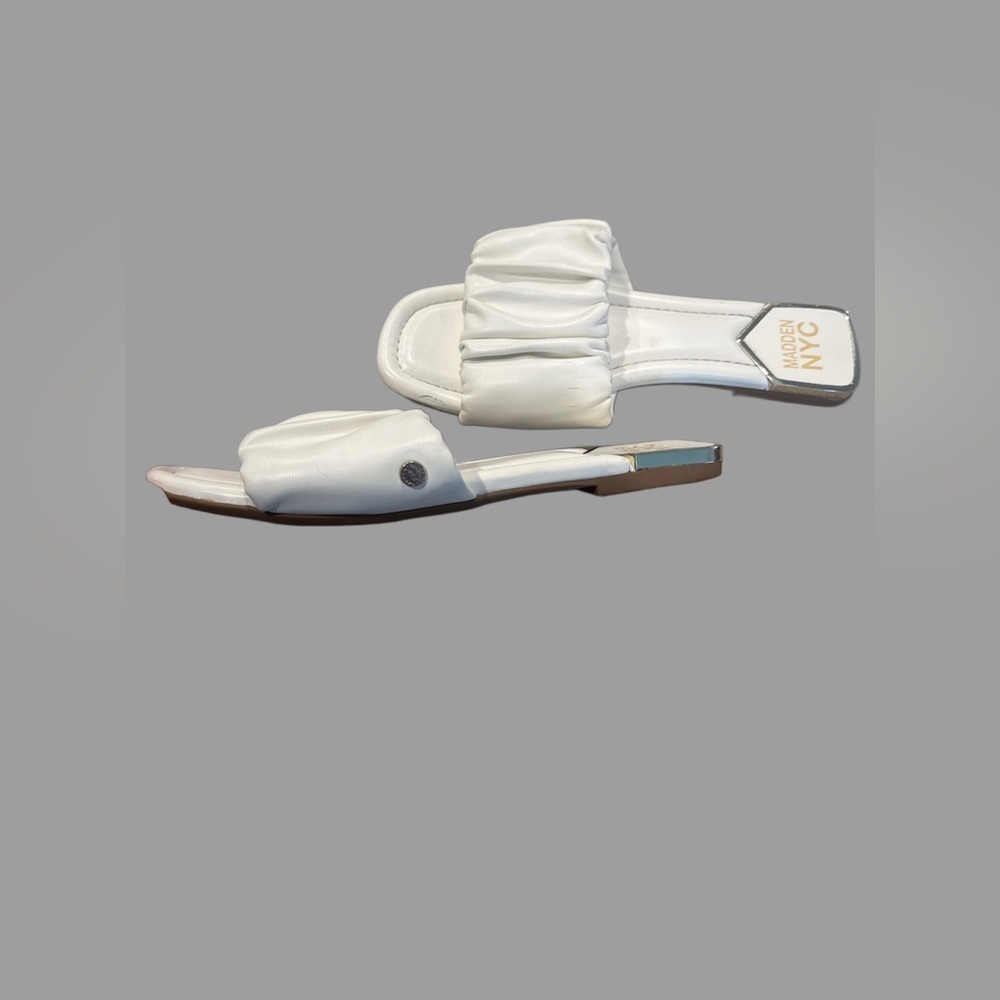 488- SANDALS - Picture 2 of 4